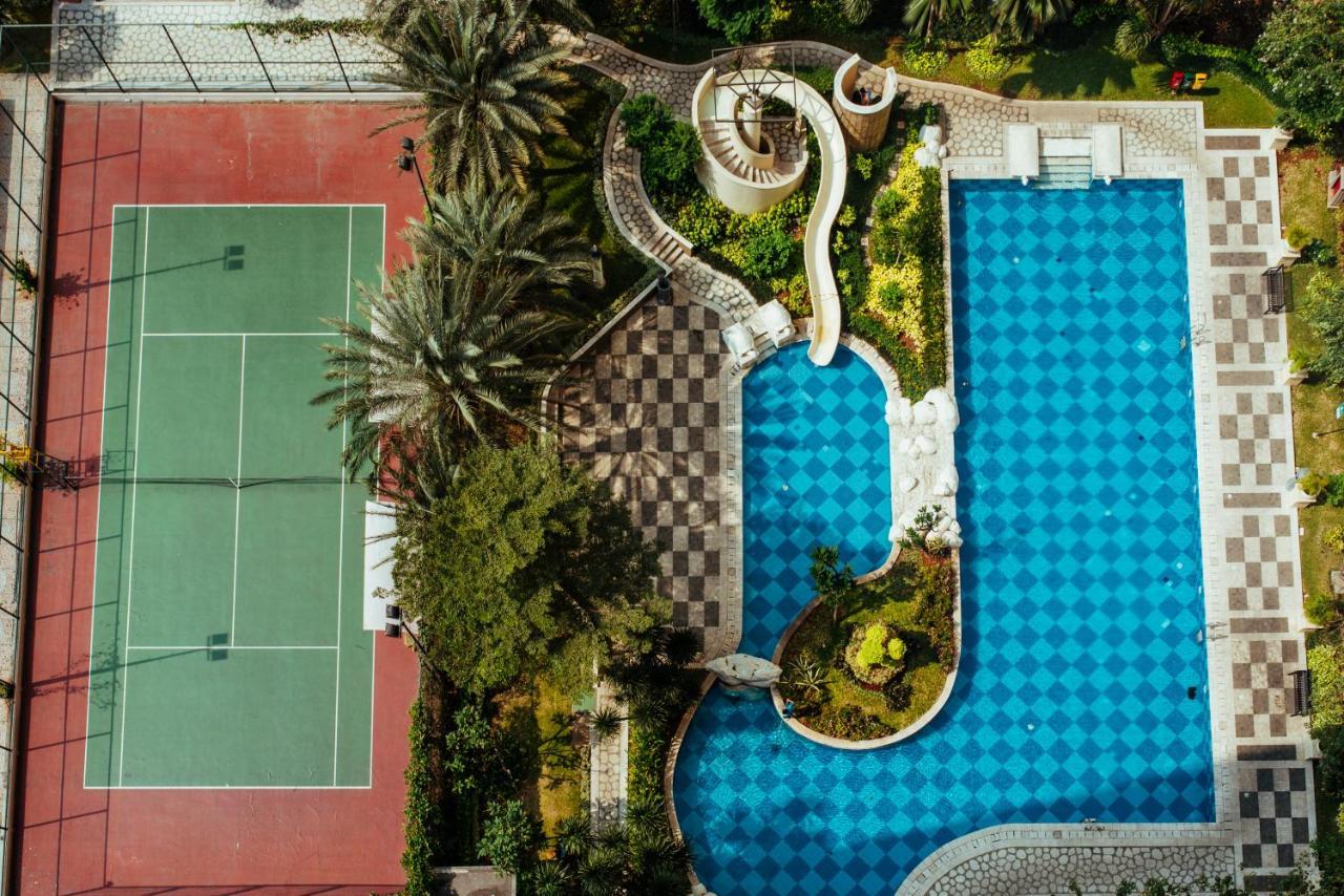 Ravarine Suite Apartment Jakarta Exterior photo