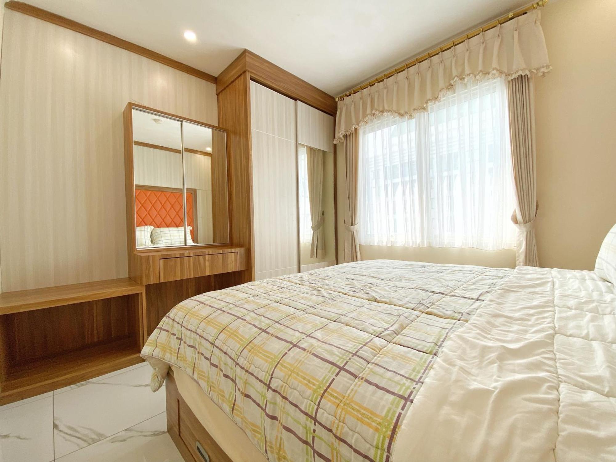 Ravarine Suite Apartment Jakarta Exterior photo