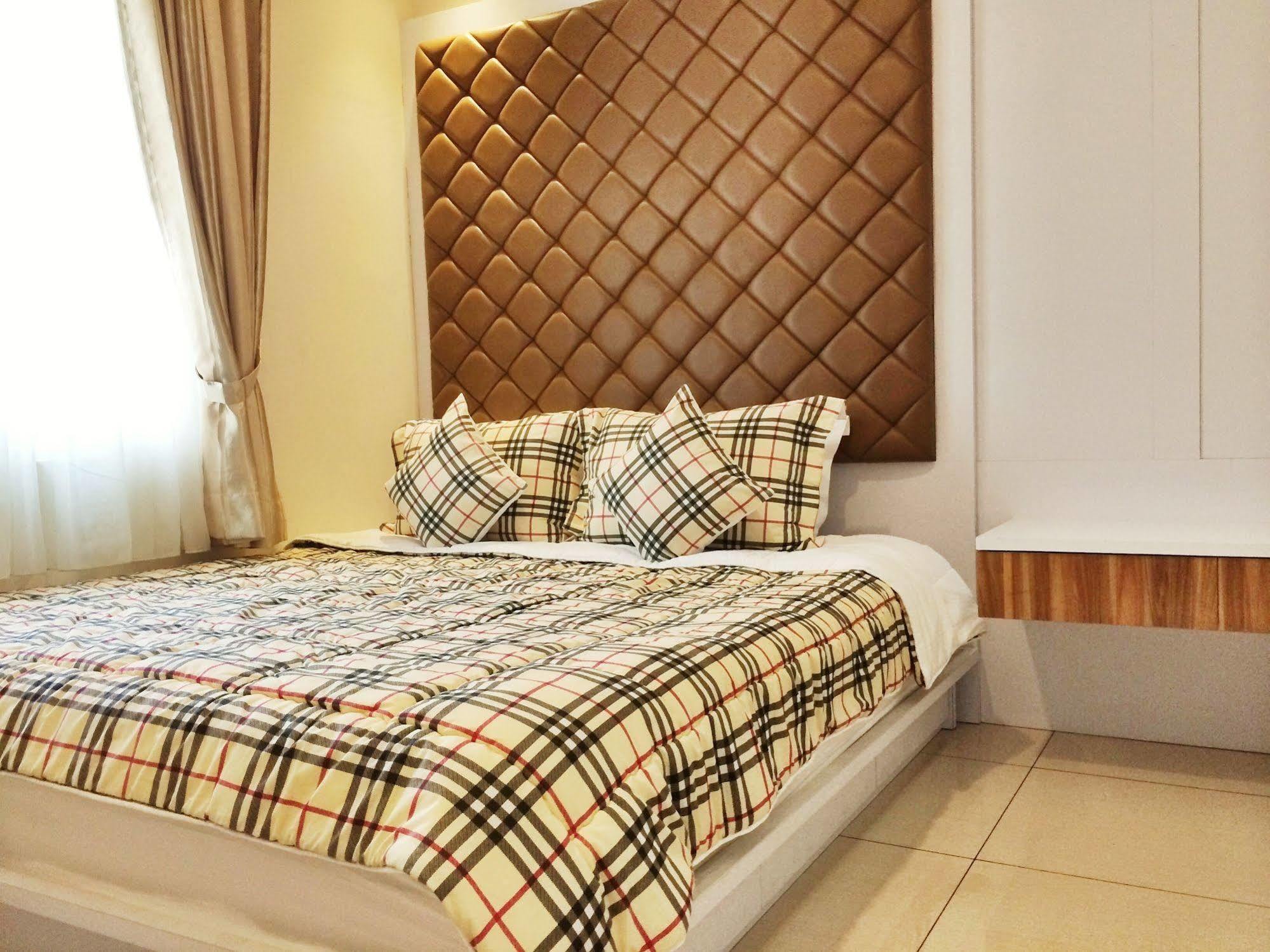 Ravarine Suite Apartment Jakarta Exterior photo